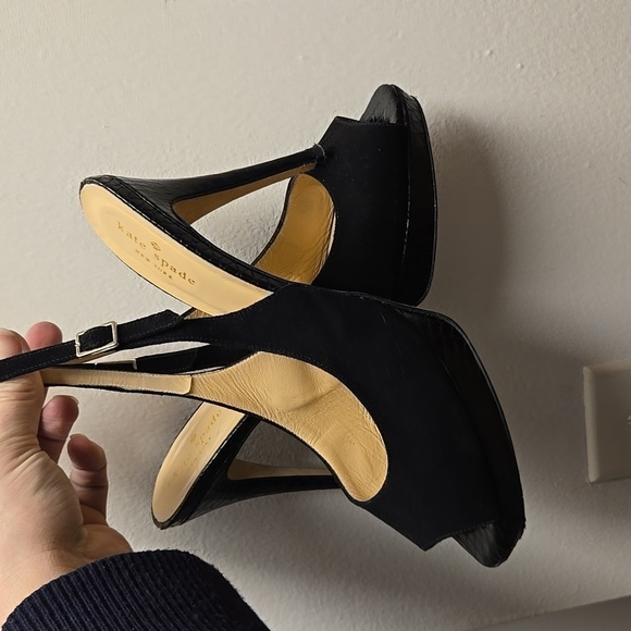 Kate Spade Suede Peephoke Croc Embossed Detail - Picture 5 of 14